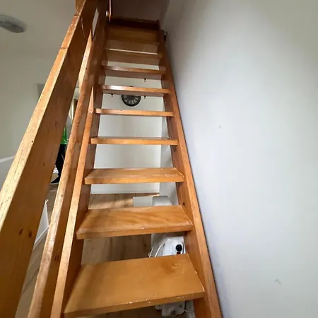 Apartment Modernes Haus Zu Vermieten In
