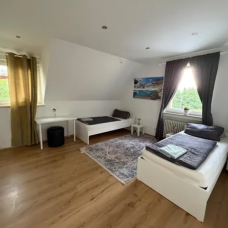 Modernes Haus Zu Vermieten In